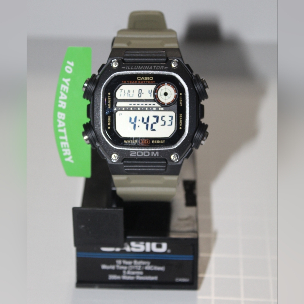 ✨🆕✨Casio Illuminator Men's Watch